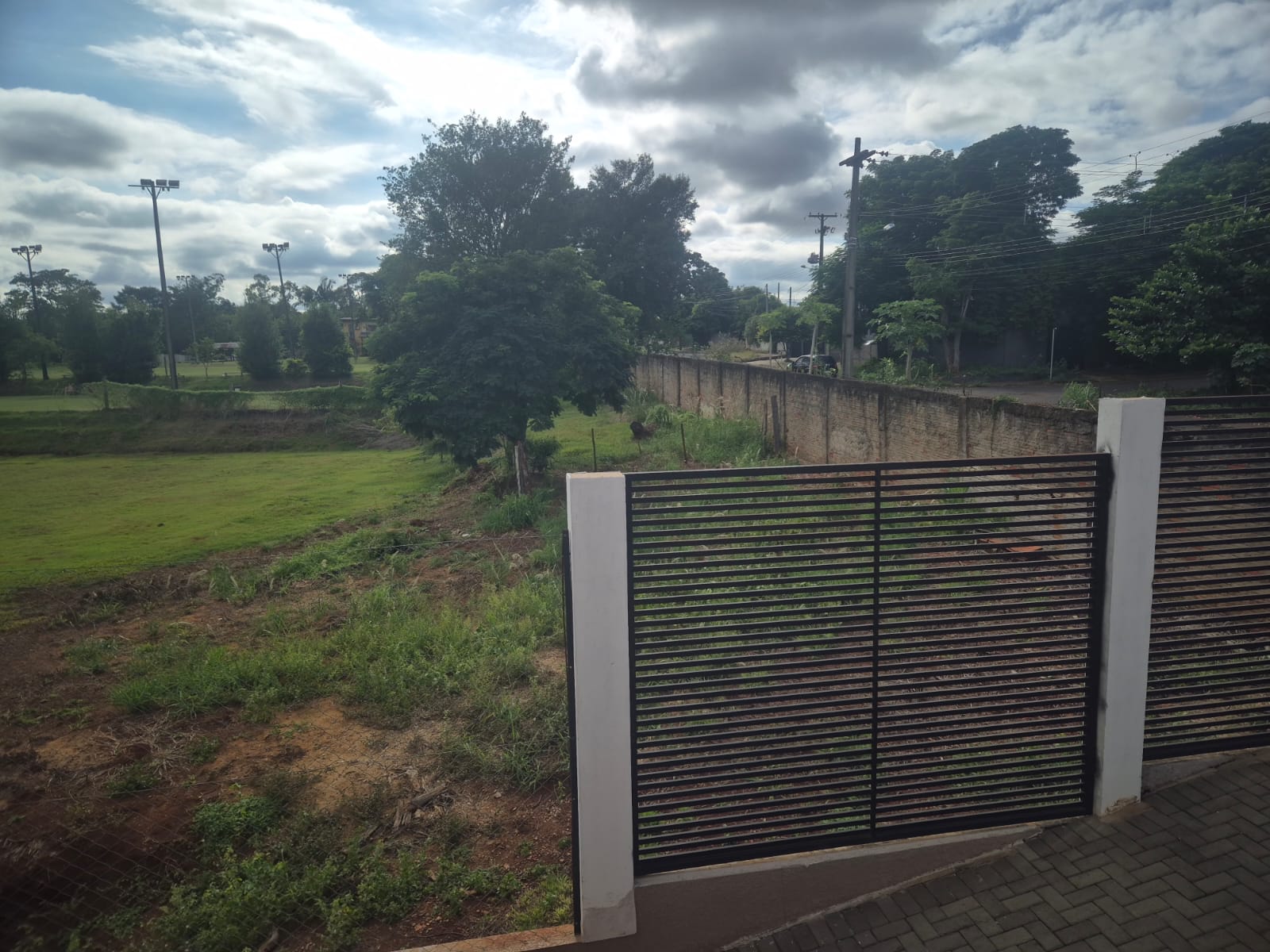 ÁREA À VENDA – JARDIM IPÊ